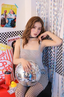 欲海泛舟